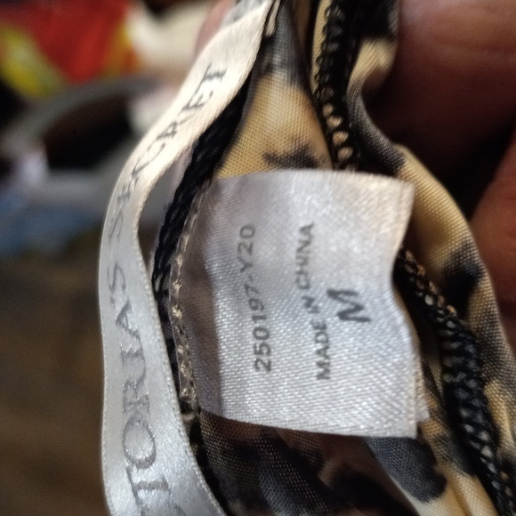 Victoria's Secret Black Lace Cheetah Nightie - Picture 8 of 9